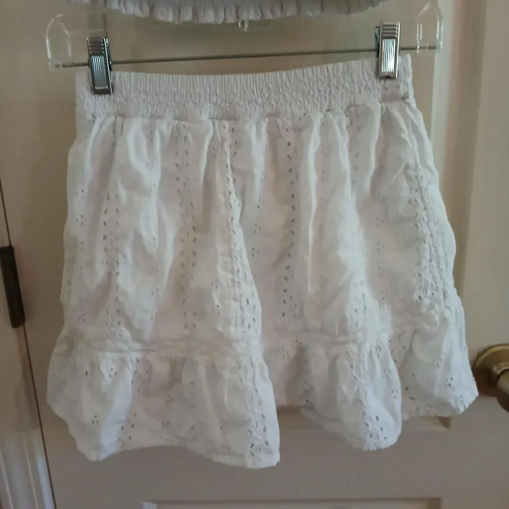 Abercrombie kids white eyelet top skirt set with smocked waist 13/14 coastal